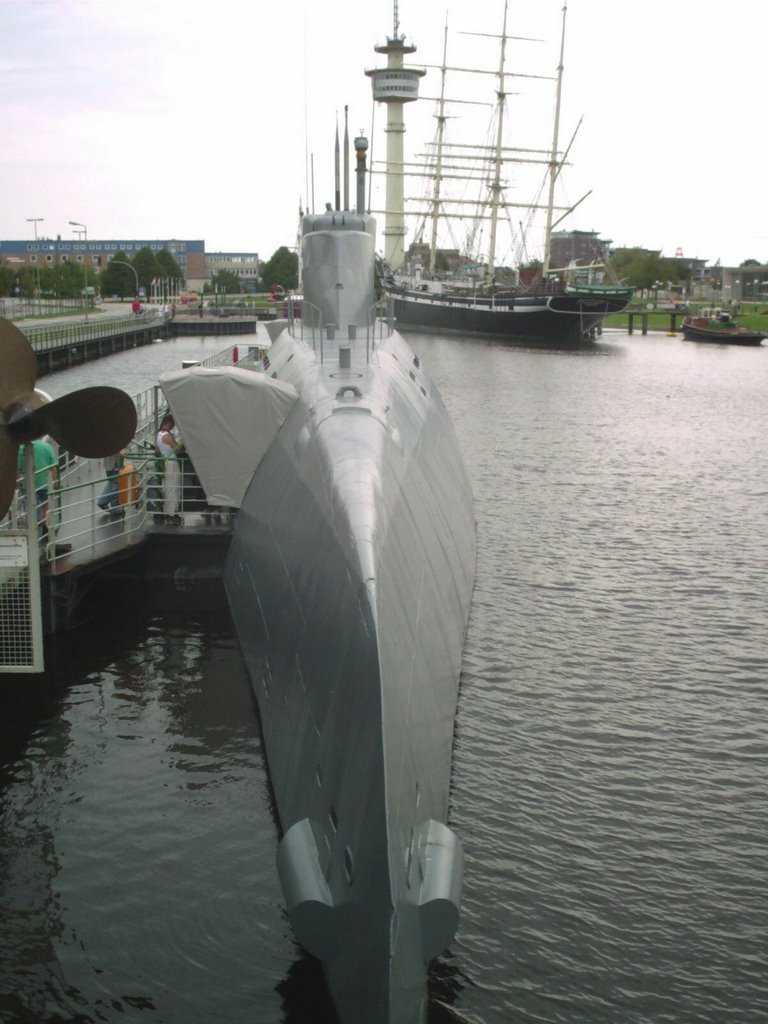 Bremerhaven, U-Boot Museum (WW II) by schmic