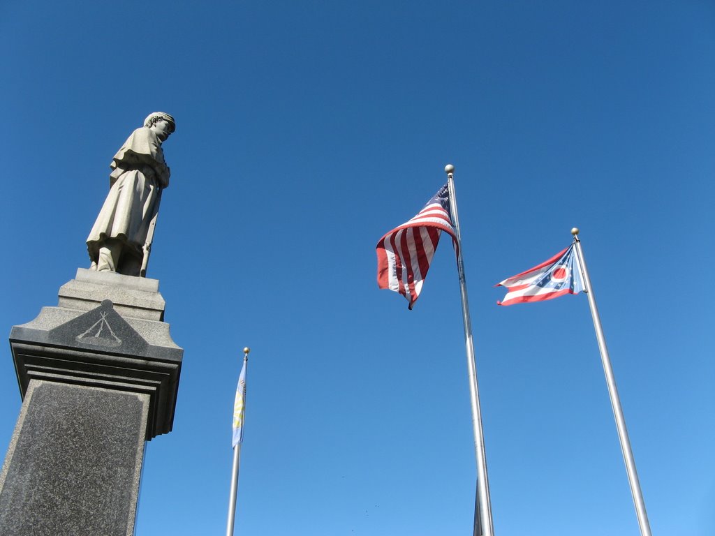 Soldiers' memorial statue with flags, Courthouse Square, Millersburg, Ohio by htabor