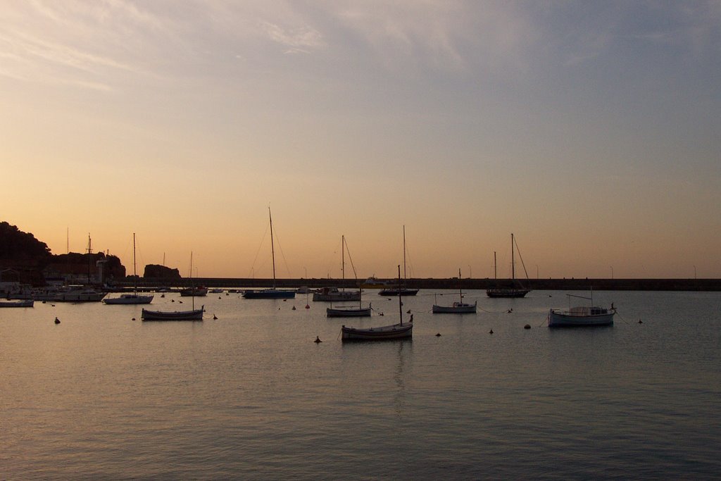 Badia de Sant Feliu by avipep