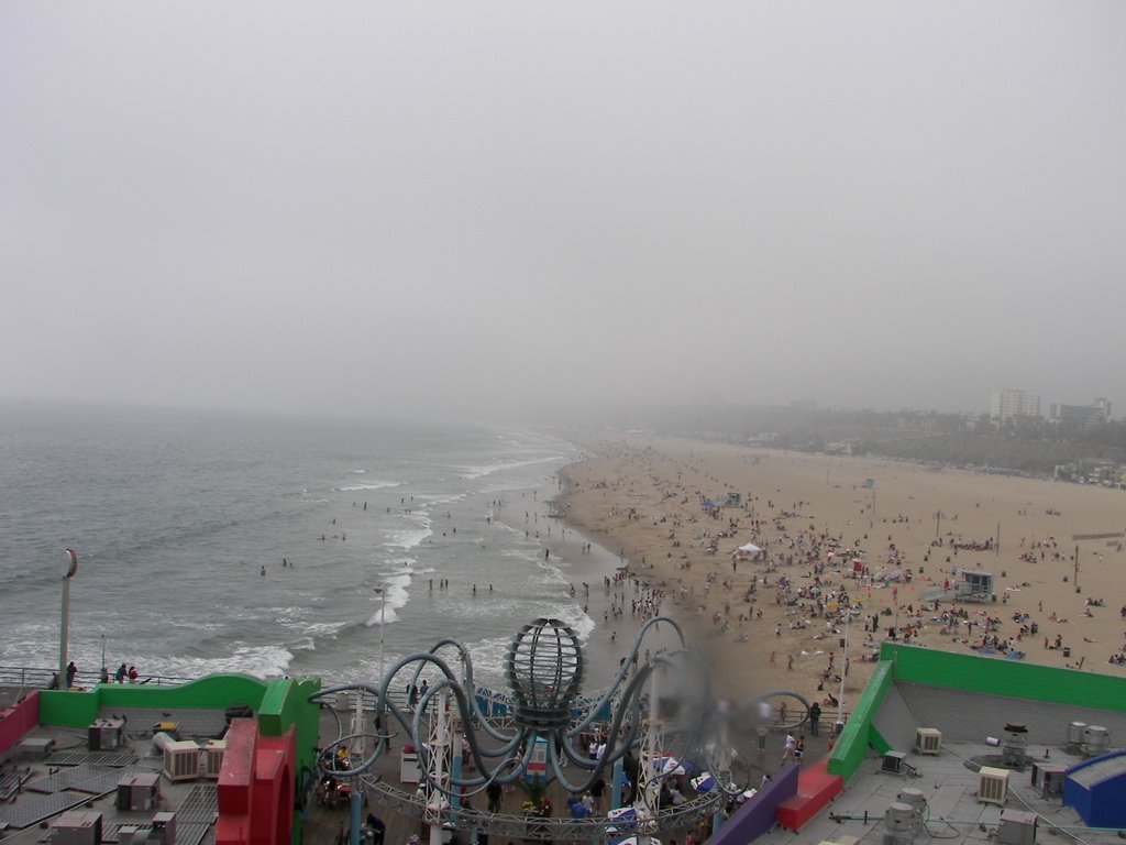 Santa Monica Beach by WanderingBlackBear