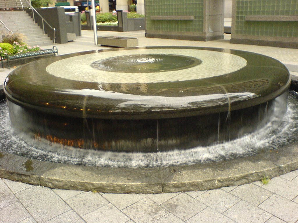 Fountain near wall street by salsaturbo