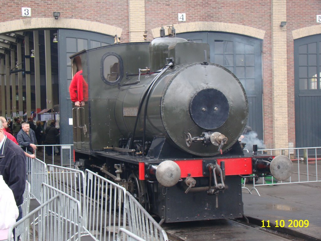 967 11-10-09 SSN Stoomtreindagen 4 Depot De ''vuurloze'' lok by paklos