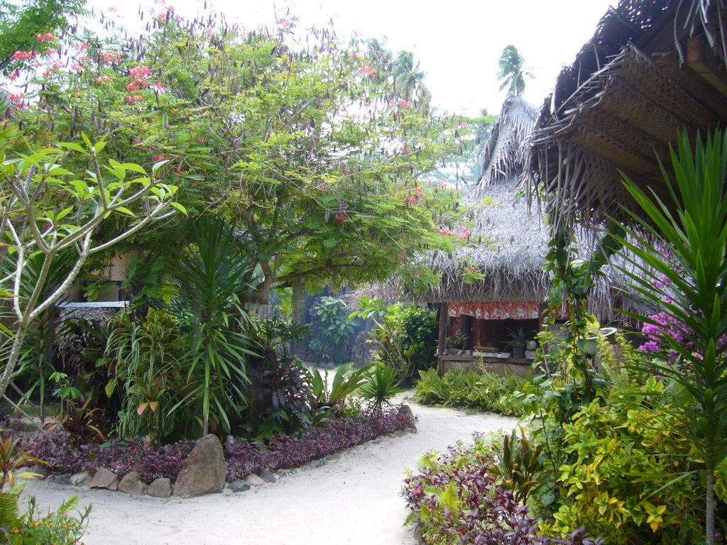 Tiki Village, Moorea by Eva S: