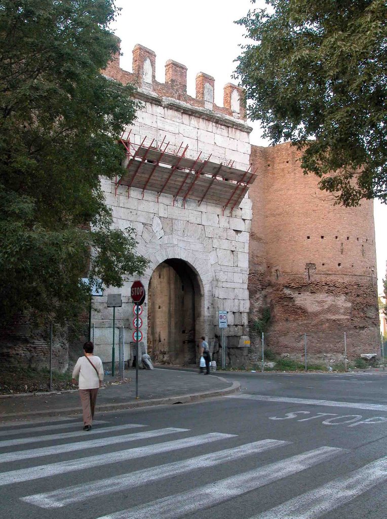 Porta Latina by aldobi