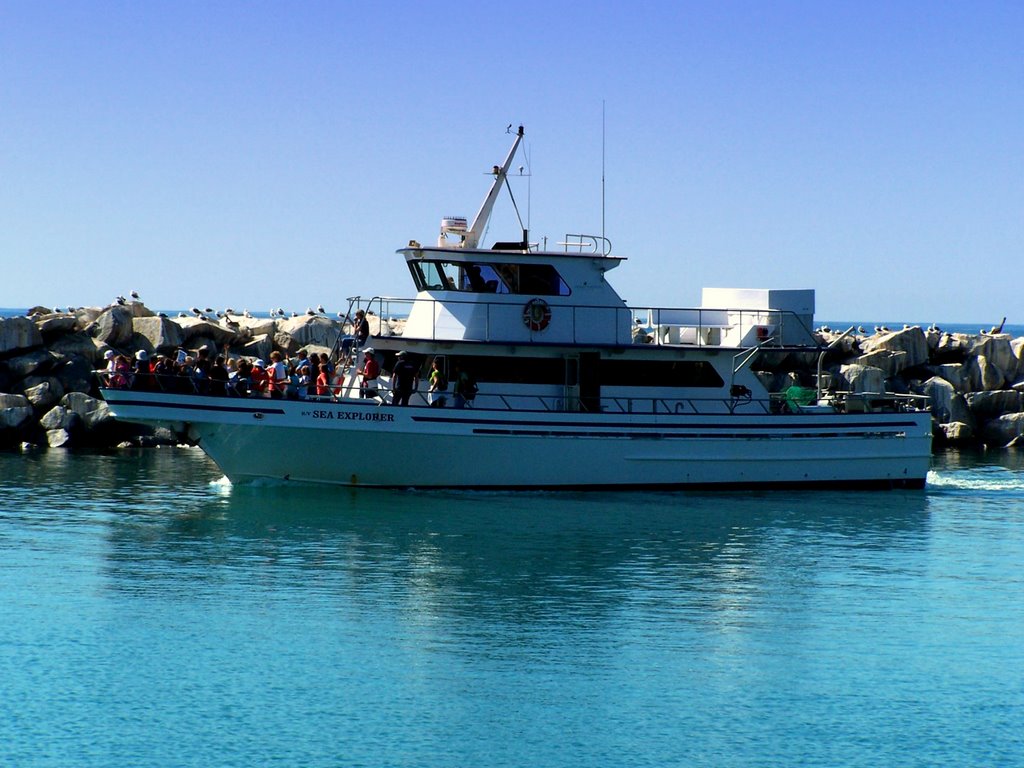 R/V Sea Explorer Going to Sea by D☼≈≈YmAc