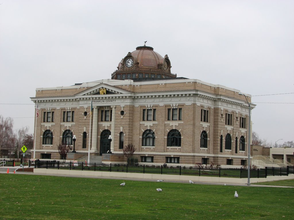 Franklin County Courthouse - Pasco Washinton by TheBeanTeam