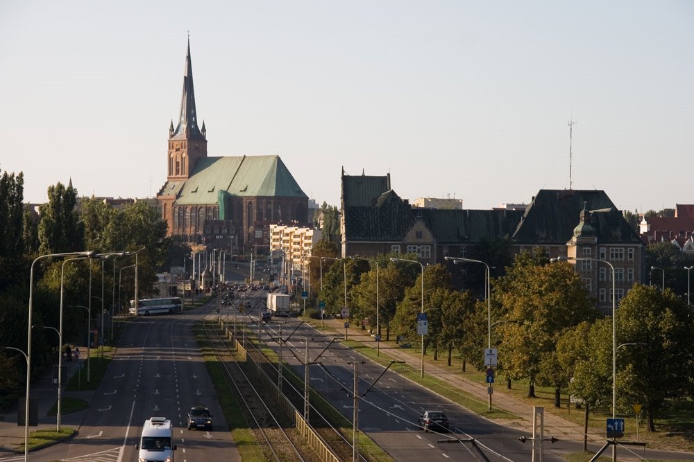 Ul. Energetyków, most Długi i Katedra - widok z Trasy Zamkowej by Adam Skotarczak