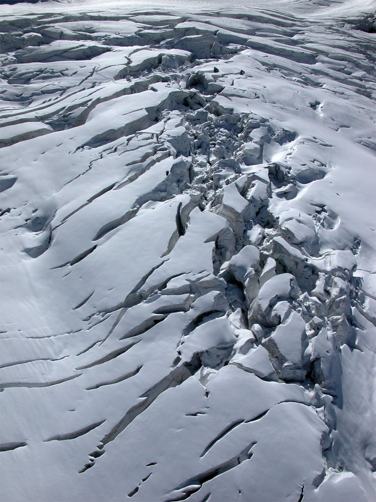 Mt_Blanc_snow_field by Huw Thomas