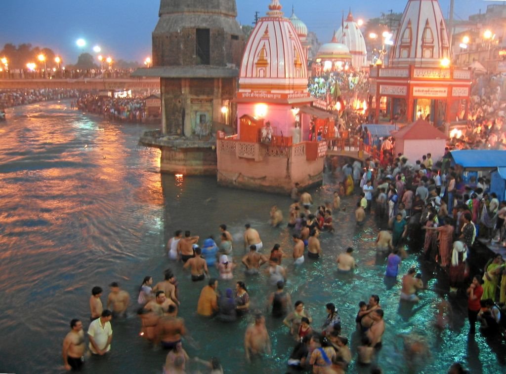 Har-Ki-Pairi Ghat in Haridwar by dirk.hartung