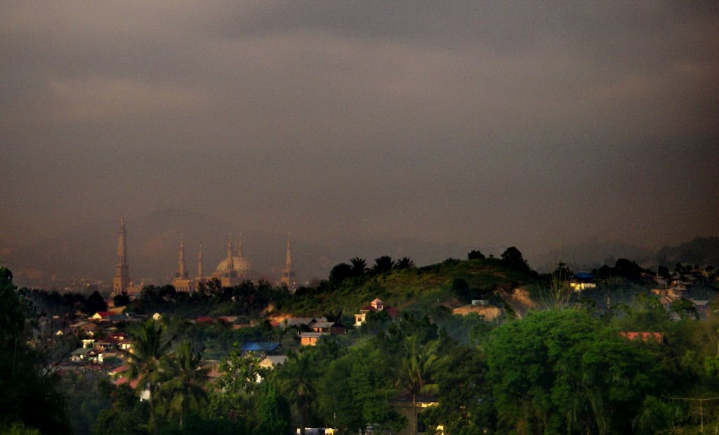 Samarinda from Mesra hotel by Jose de Almeida