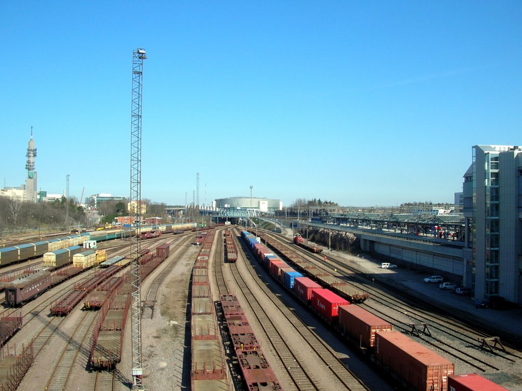 Pasila railway yard by Petteri Kantokari