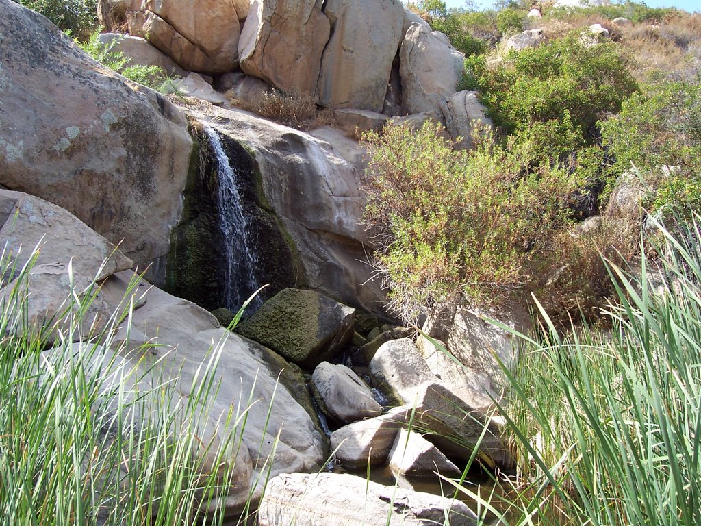 Waterfall near Bernardo Bay by hkrgal