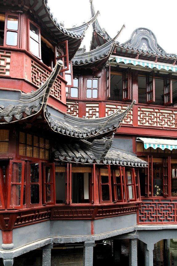 Tea houses near Yuyuan garden - Чайные домики у входа в Сад Радости by Владимир Фофанов