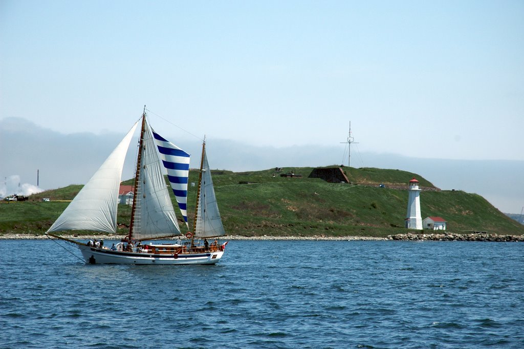 Halifax, George's Island by manuamador