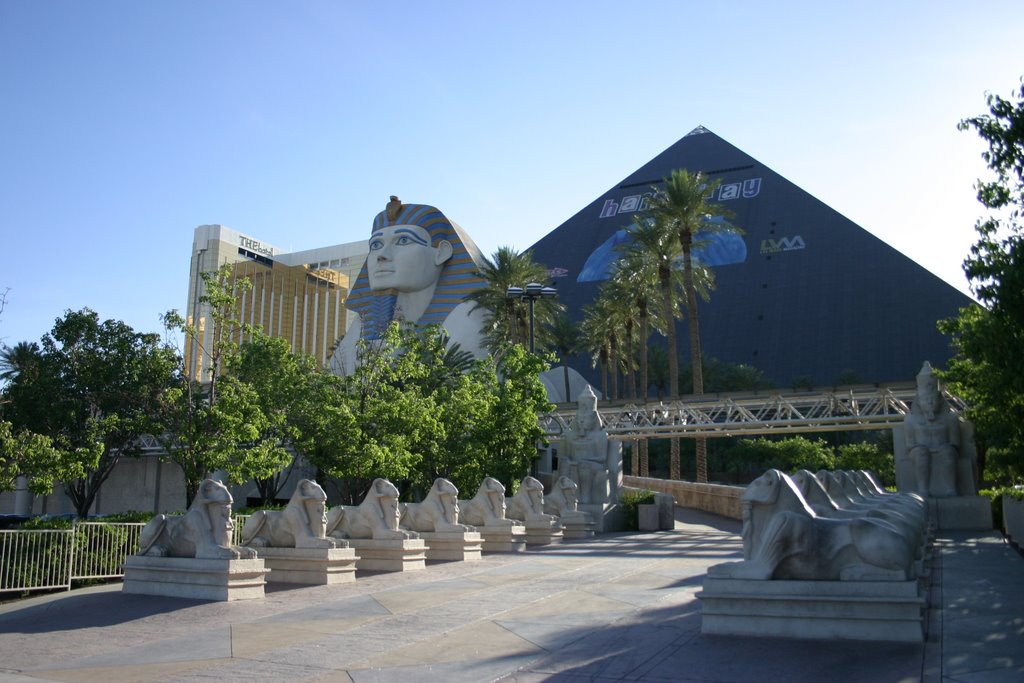 Las Vegas-Luxor-tour 06 by Thilo Wendel