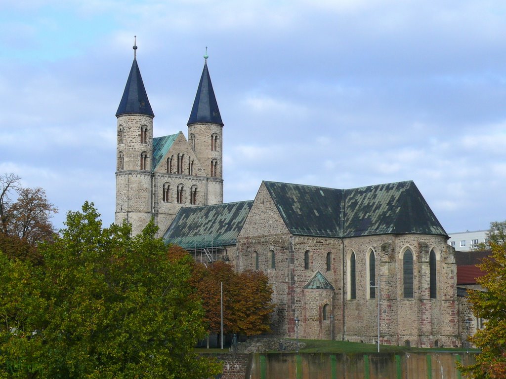 Magdeburg - Klosterkirche "unser lieben Frauen" by Robert (elch)