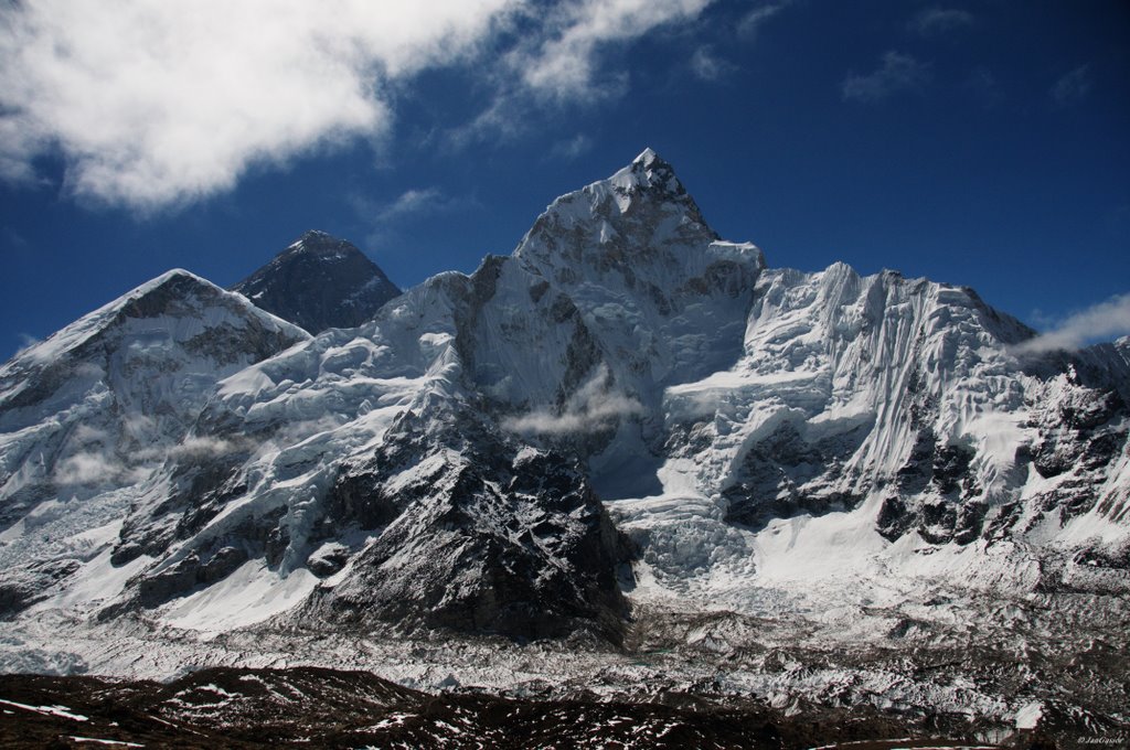 Everest - view from Kala Patthar by JanGasior