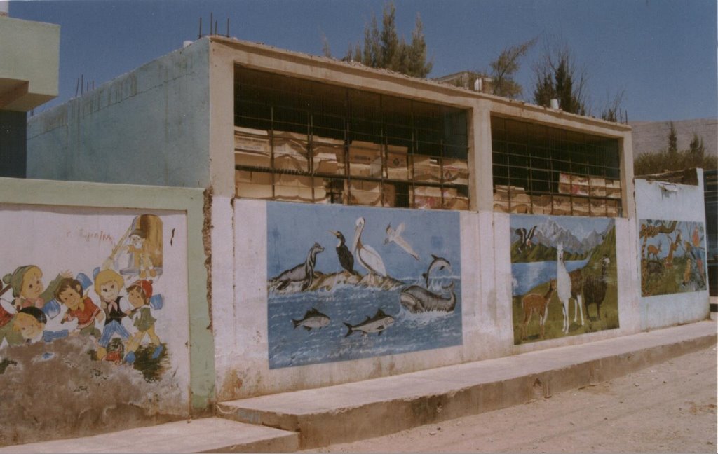 CEI Caraveli, Dañado en terremoto Julio 2001 by Jose Antonio Cabero