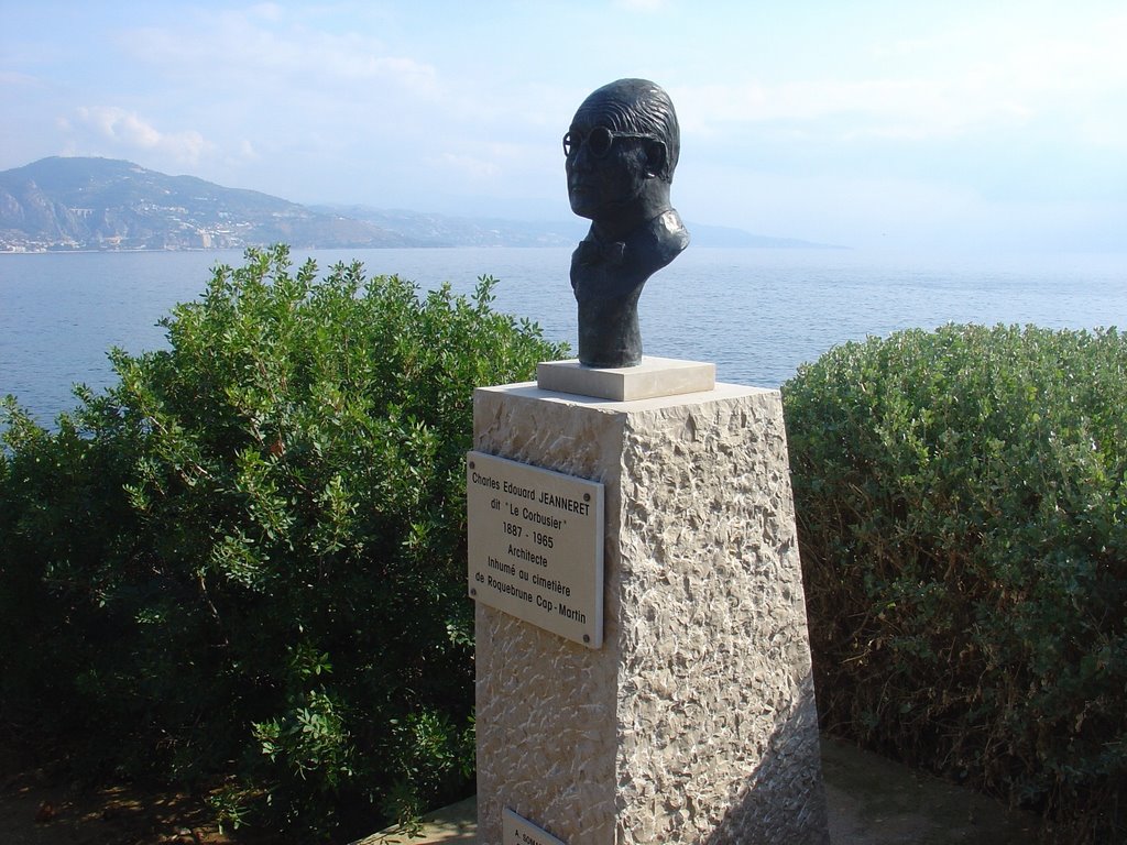 Sentier des Douaniers Roquebrune-Cap-Martin - Le Corbusier by Paul HART