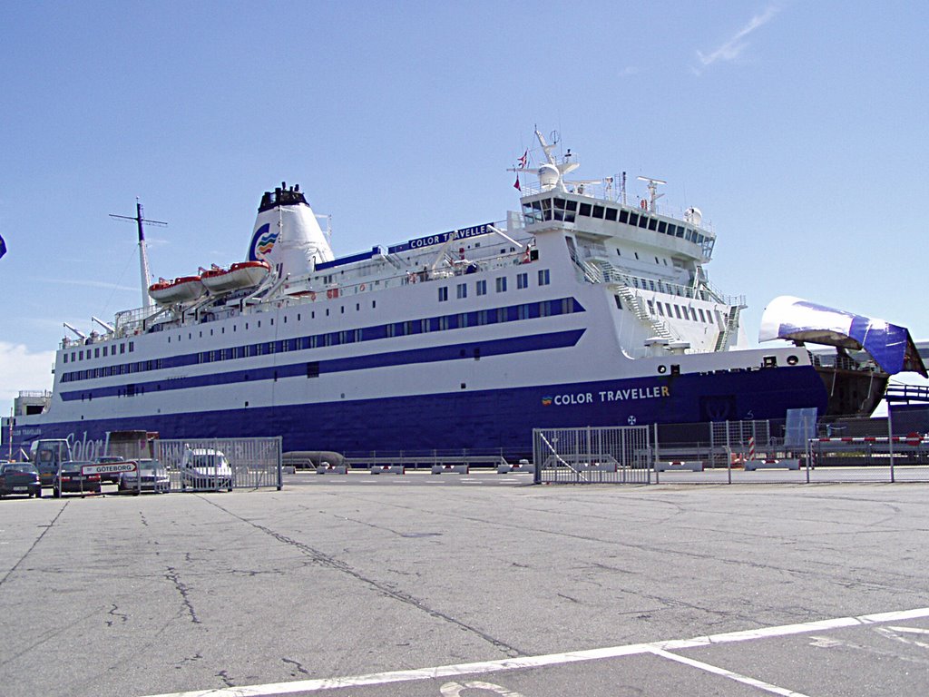 Frederikshavn Fährhafen by picotuna