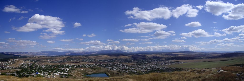 View of Chatir-Dag by Rumlin