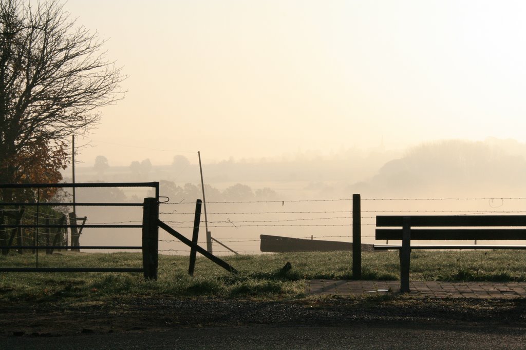 Brouillard by S. Lhoëst