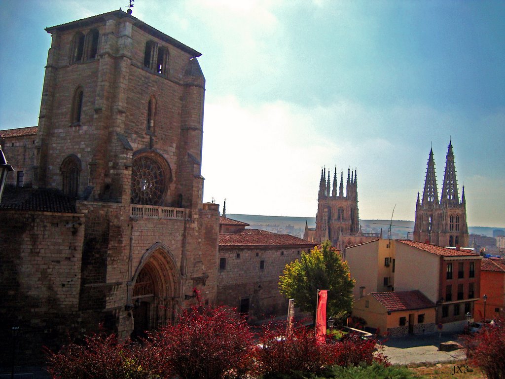 2 templos. Vista en Burgos. JX3. by xfiles2008