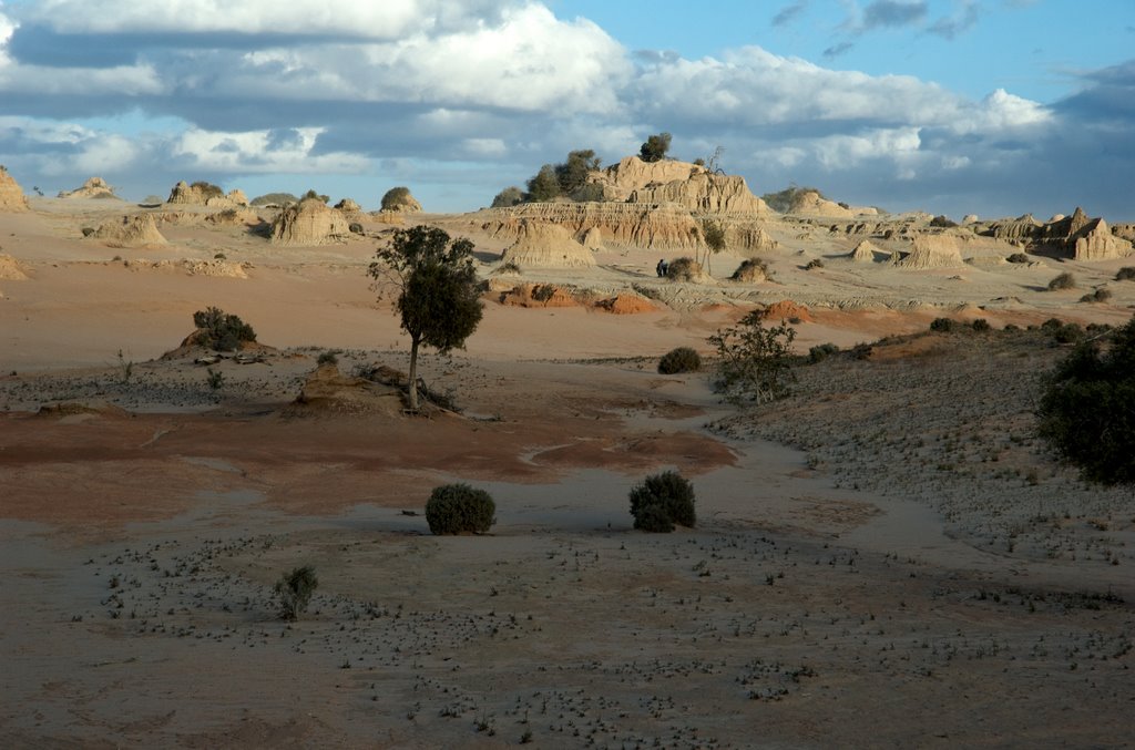 The Walls of China, Mungo National Park by James Steele