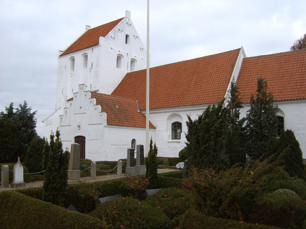 Fjeldsted Kirke - Middelfart kommune by Benny Hansen - Haslev