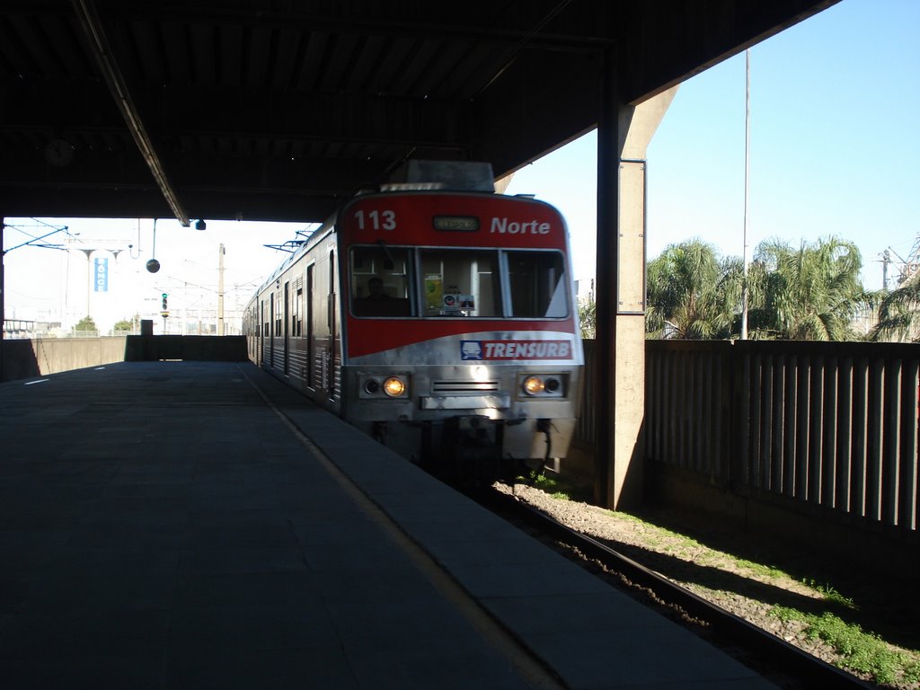 São Pedro Station- © Émerson-V by Émerson-V