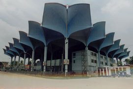 Kamlapur Rail Station by alzabir