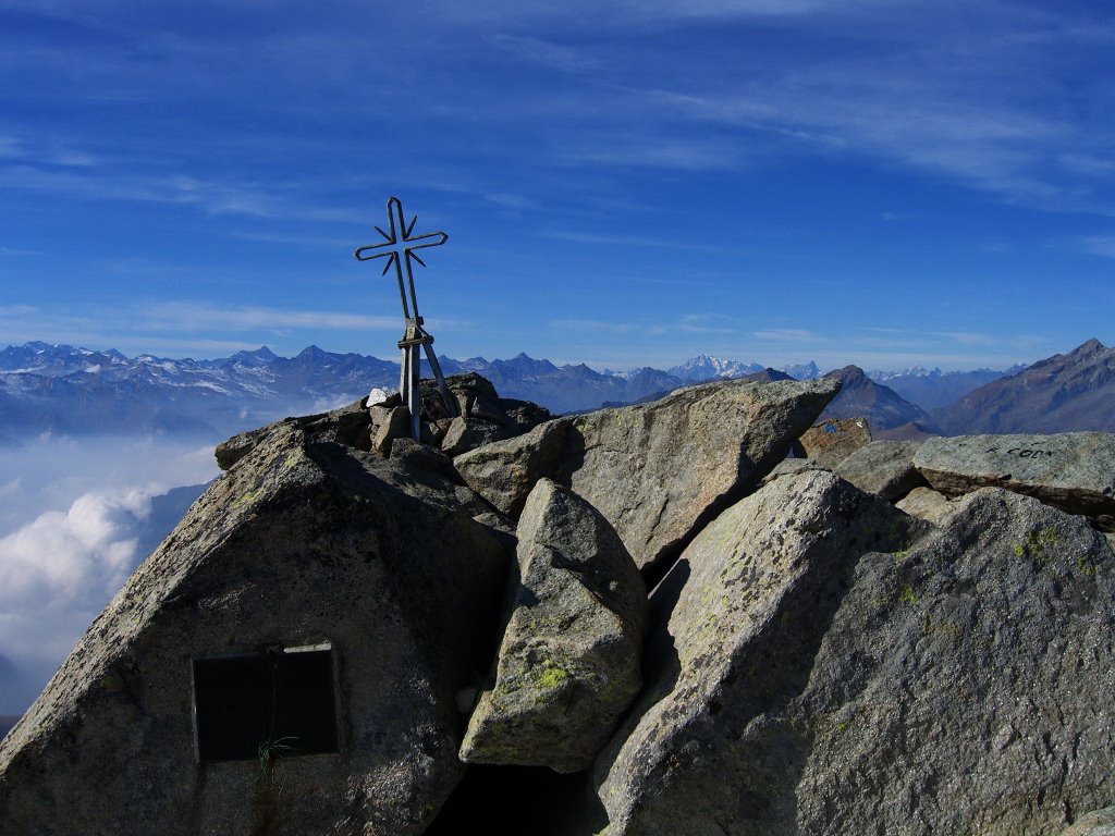 Cima del Monte Mars (a dx il Monte Bianco) by antonio.aina