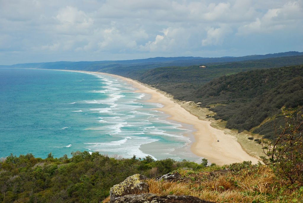 Teewah Beach from Double Island Point Lighthouse by yoorala