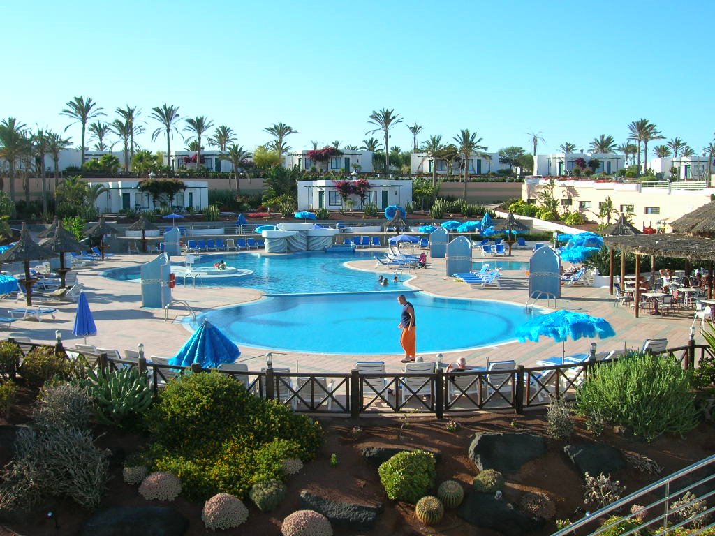 HOTEL CLUB PLAYA BLANCA LANZAROTE by Juan Carlos Rivera