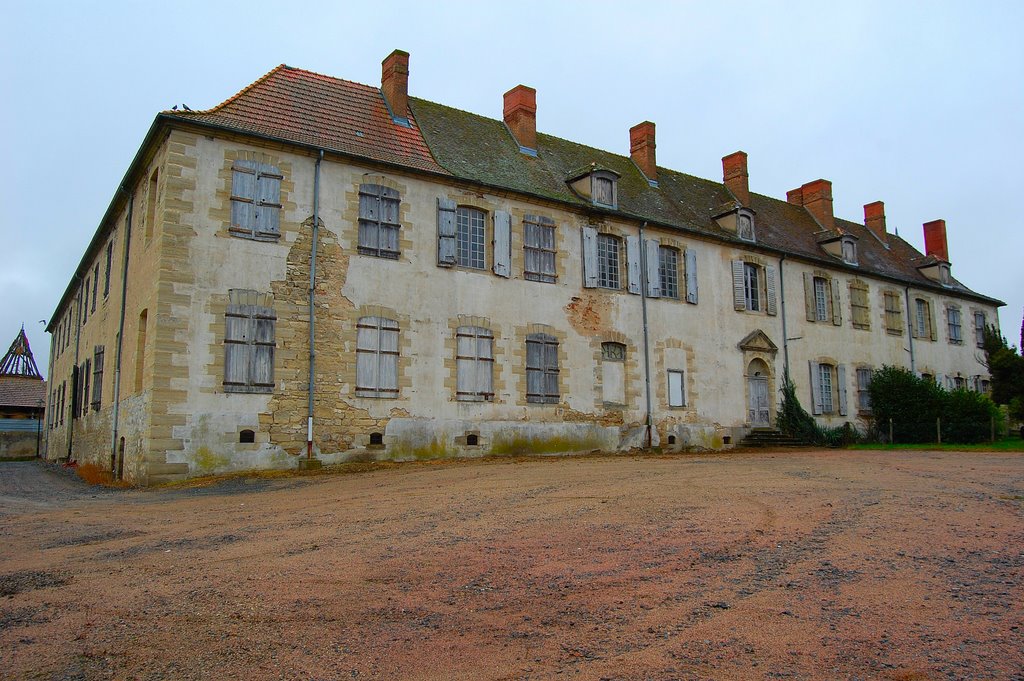 Château de Brugheas by Les Argonautes