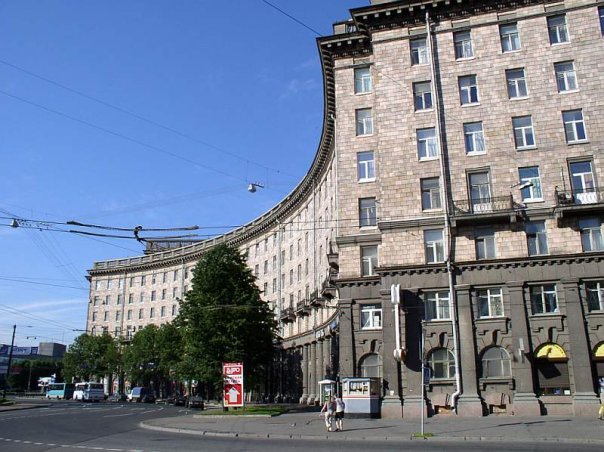 Komsomolskaya square by Vasa_kot