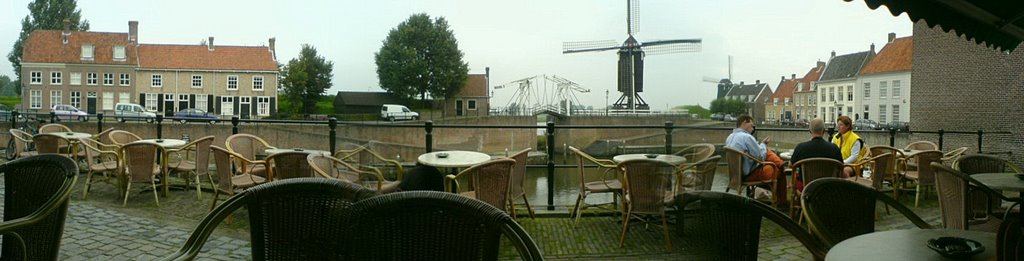 Harbour of Heusden by Peter Roesink