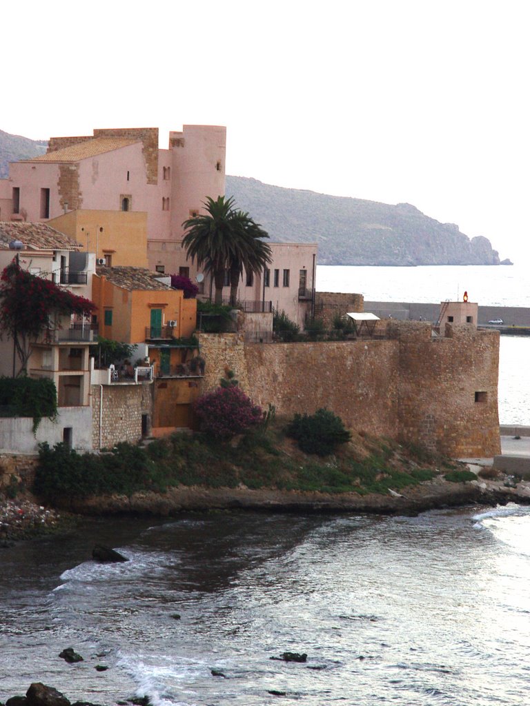 Castellammare_il castello by antonio palazzo