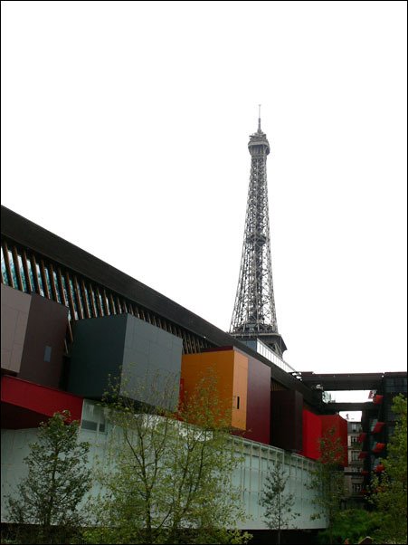 Musée du Quai Branly (Rio-Paris-Rio) by Simon Salama