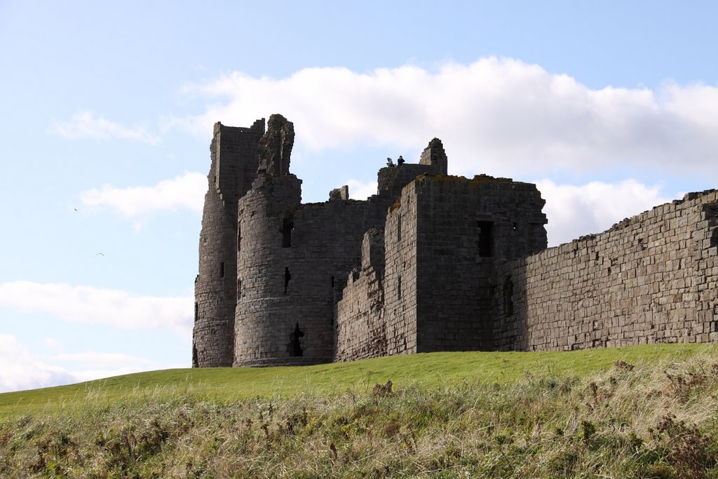 Gatehouse Keep Dunstanburgh Castle, Northumberland by Graham Turnbull