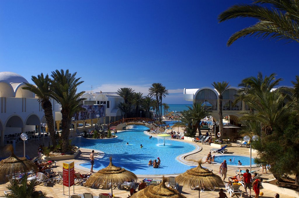 Hotel Dar Djerba piscine sous le soleil by Fluide