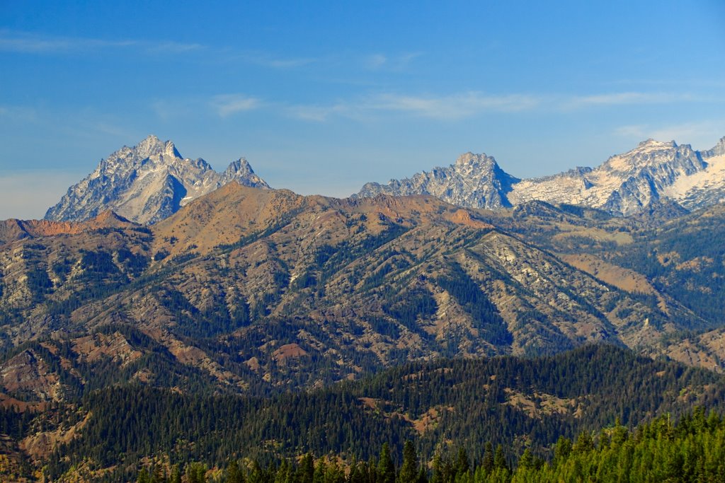 Mt Stuart and Friends by jon123pan