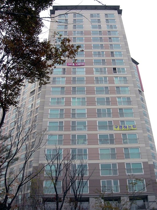 Hyundai-dvp I-Park Go-deok Apartment (고덕아이파크/ex:Go-deok ju-gong Apartment 1st Village) by densha