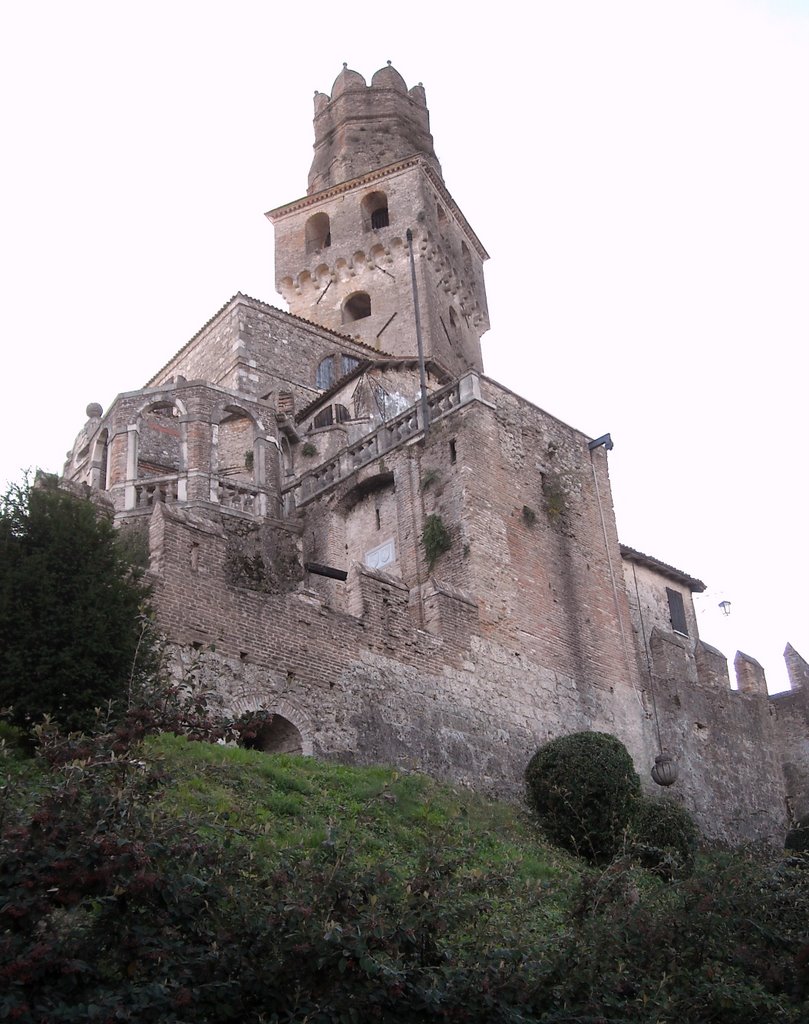 La torre del Castello San Salvatore vista da nord-est (by Ornella) by amedeo feletto