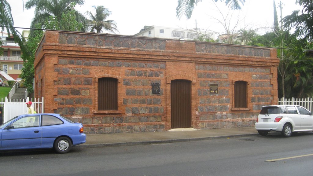 Casilla de Caminero de Cayey, sede del centro cultural (1880s) by ortizcolom