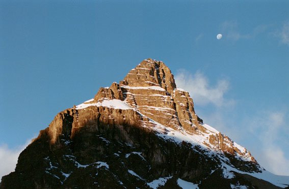 Condoriri (Aguja Negra-5290m) by herval