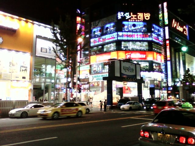 Downtown of Daejeon by catroot