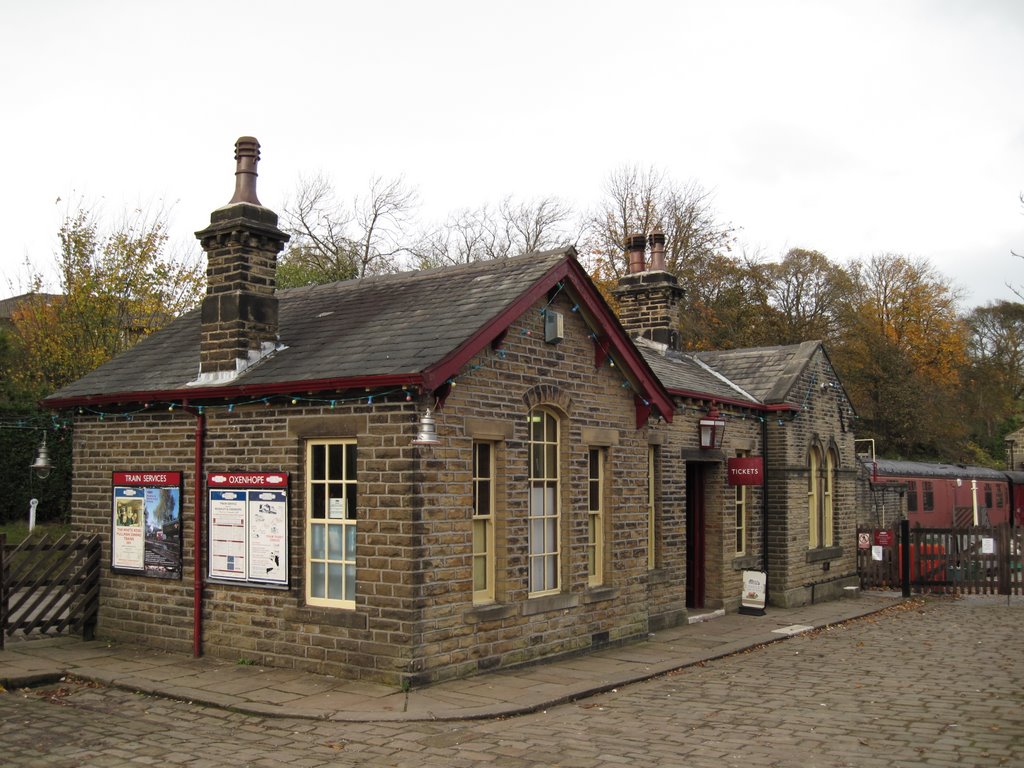 Oxenhope Railway Station by alastairwallace