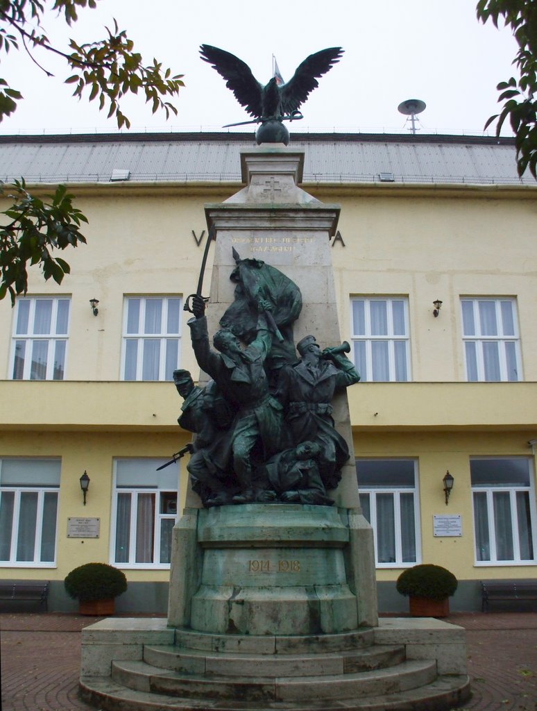 200911081358 Első világháborús emlékmű Rákospalotán (Monument of 1st World War, in front of the Town-hall) by Kornél2009