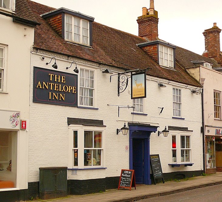 The Antelope Inn at Wareham by fencer_js@yahoo.com